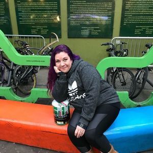 Meet your Posher, Dara